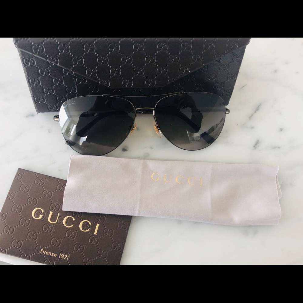 Gucci Aviators with case and wiping cloth